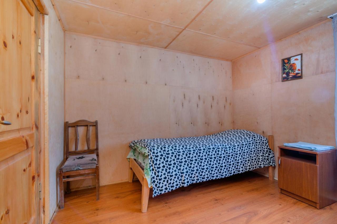 Guest House Old Omalo Bagian luar foto